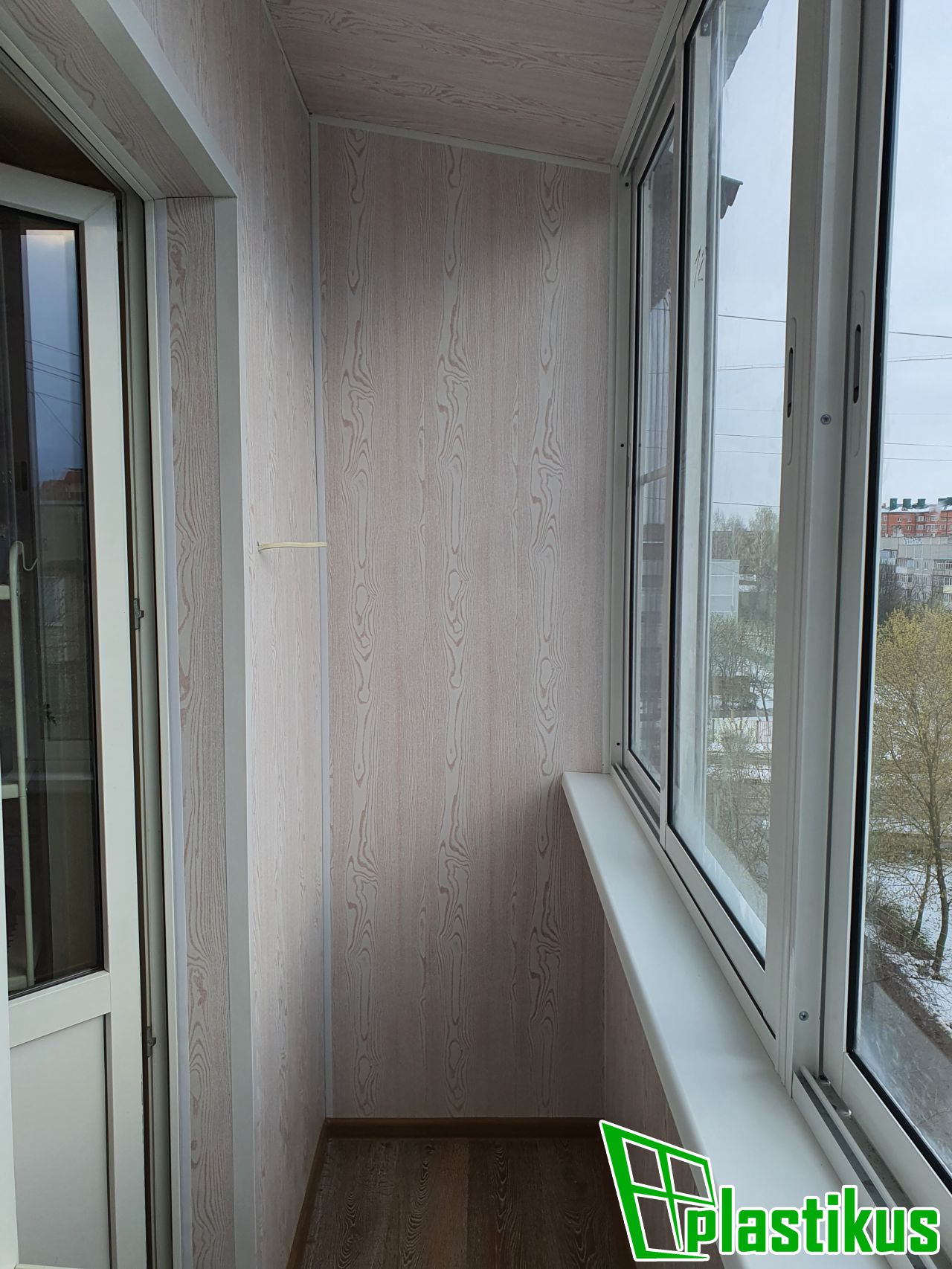 Остекление + Внутренняя отделка  балкона в Кашире-2