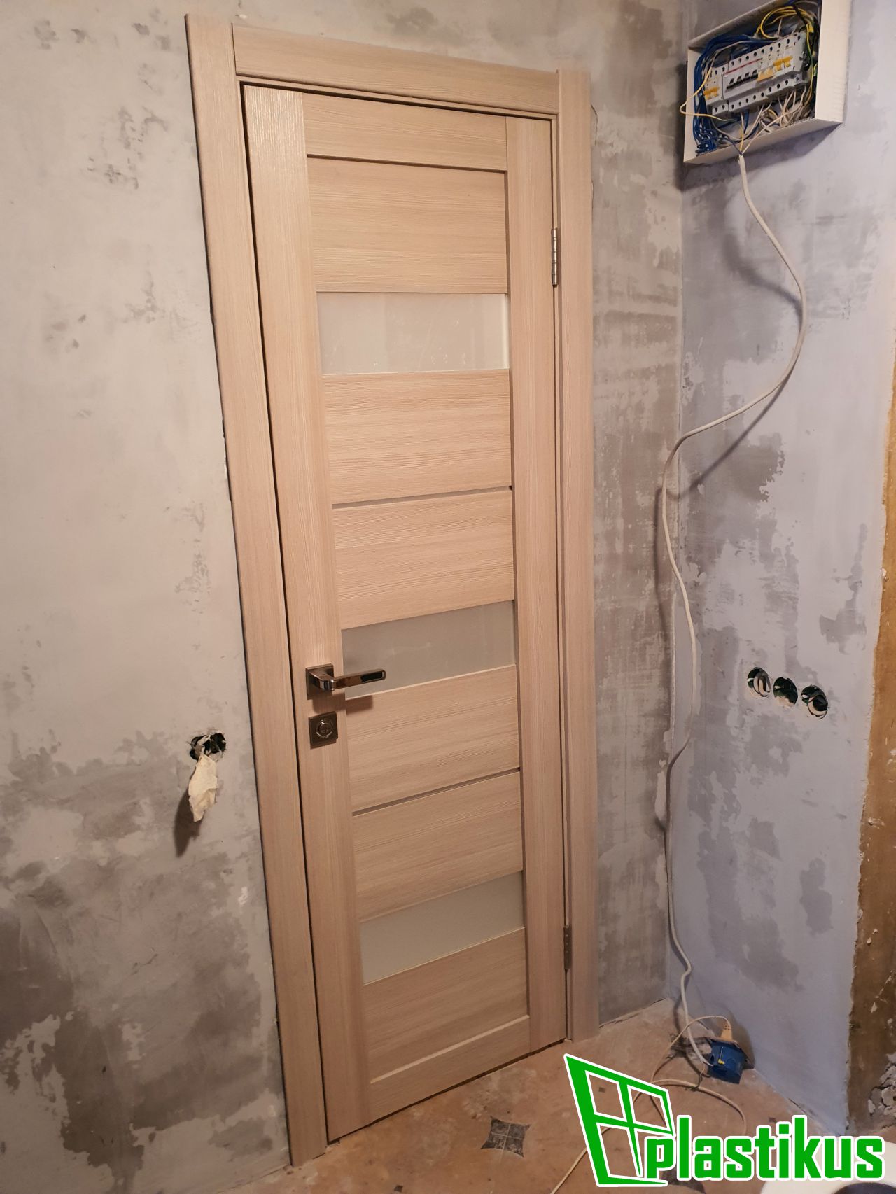 Установка межкомнатной двери в ванной комнате в Кашире-2